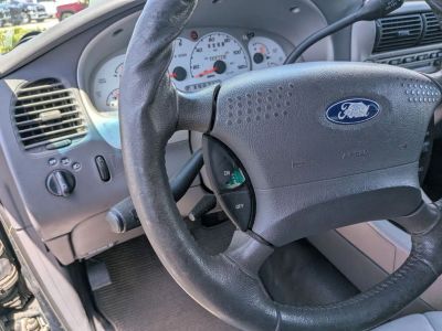 2001 Ford Explorer Sport Trac - Photo 16