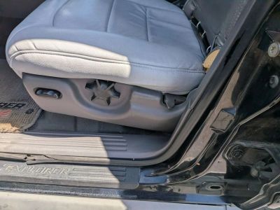 2001 Ford Explorer Sport Trac - Photo 12