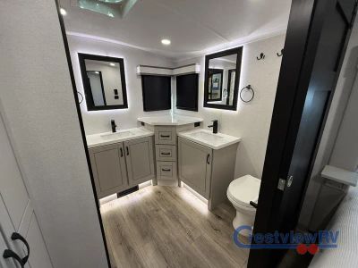 2026 Jayco North Point - Photo 31