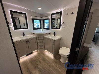 2026 Jayco North Point - Photo 28