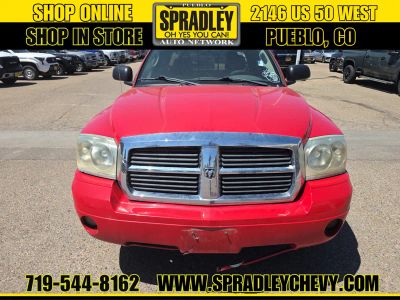2005 Dodge Dakota — side profile view