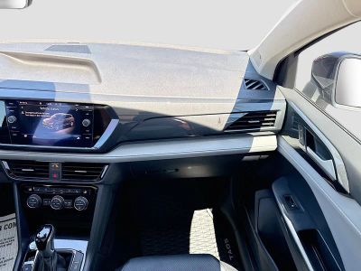 2022 Volkswagen Taos — photo 17 view