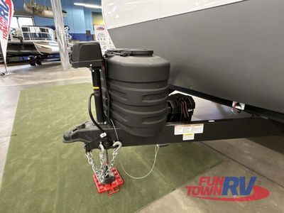 2025 Forest River RV Wildwood - Photo 4