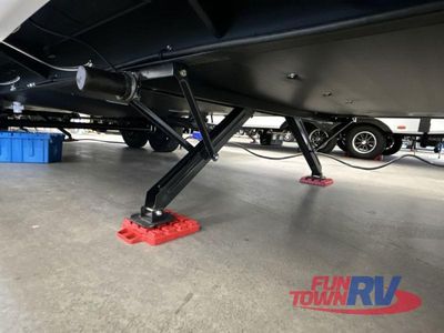 2025 Forest River RV Wildwood - Photo 7