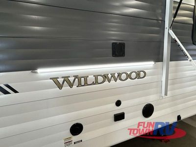 2025 Forest River RV Wildwood - Photo 8