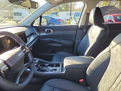 2026 Kia Sorento — photo 8 view