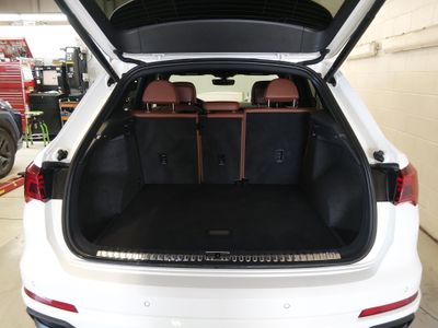 2024 Audi Q3 — photo 11 view
