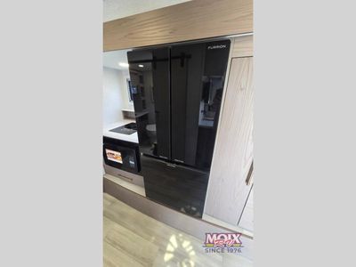 2026 Grand Design Serenova - Photo 10