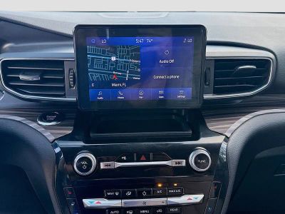 2024 Ford Explorer — photo 9 view