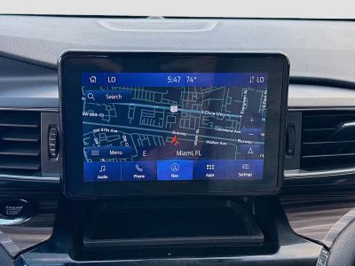 2024 Ford Explorer — photo 10 view