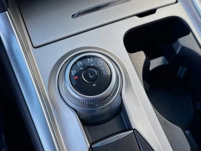 2024 Ford Explorer — photo 13 view