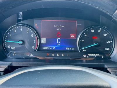 2024 Ford Explorer — photo 8 view