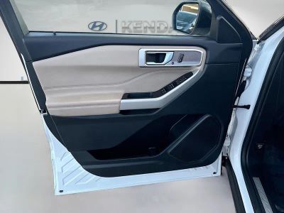 2024 Ford Explorer — photo 17 view