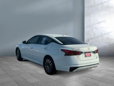 2025 Nissan Altima — interior view