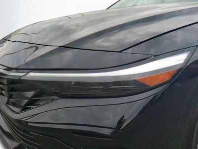 2026 Hyundai ELANTRA — photo 10 view