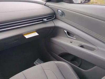 2026 Hyundai ELANTRA — photo 18 view