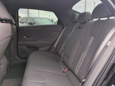 2026 Hyundai ELANTRA — photo 14 view