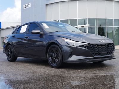 2021 Hyundai Elantra - Photo 2
