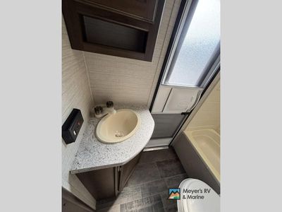 2017 Keystone RV BULLET ULTRA LITE - Photo 25