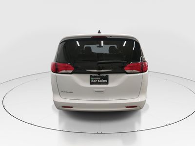 2022 Chrysler Voyager - Photo 6