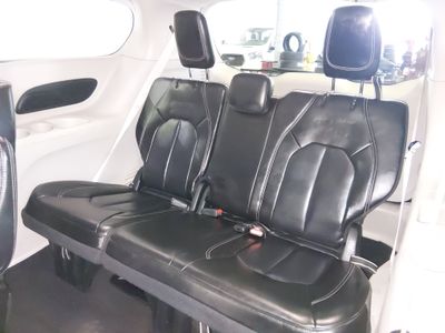 2024 Chrysler Pacifica — photo 19 view