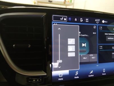 2024 Chrysler Pacifica — photo 20 view