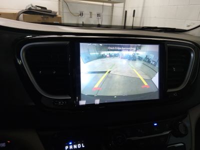 2024 Chrysler Pacifica — photo 17 view