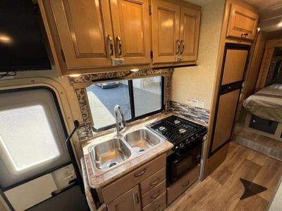 2018 Thor Motor Coach Four Winds Sprinter - Photo 13