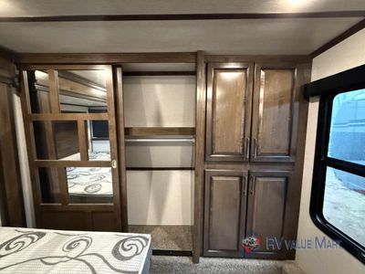 2022 Dutchmen RV Voltage - Photo 24