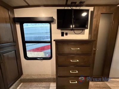 2022 Dutchmen RV Voltage - Photo 25