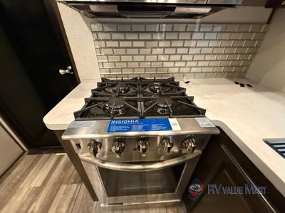 2022 Dutchmen RV Voltage - Photo 20
