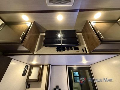 2022 Dutchmen RV Voltage - Photo 36