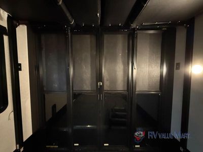 2022 Dutchmen RV Voltage - Photo 31