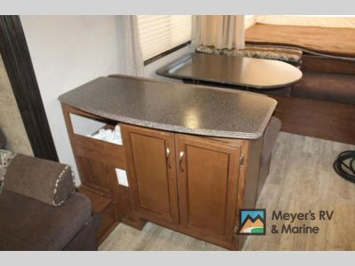 2017 Coachmen RV Freedom Express - Photo 16