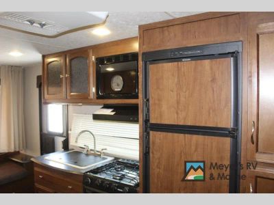 2017 Coachmen RV Freedom Express - Photo 20