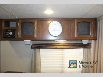 2017 Coachmen RV Freedom Express - Photo 14