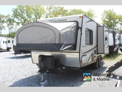 2017 Coachmen RV Freedom Express - Photo 3