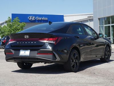 2026 Hyundai Elantra - Photo 15
