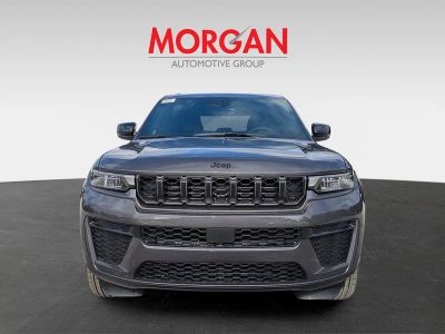 2026 Jeep Grand Cherokee — photo 8 view