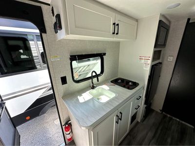 2025 JAYCO JAY FLIGHT SLX - Photo 8