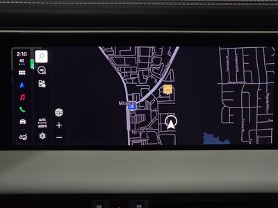 2026 Porsche Macan Electric - Photo 18