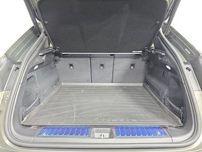 2026 Porsche Macan Electric - Photo 25