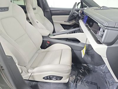 2026 Porsche Macan Electric - Photo 27