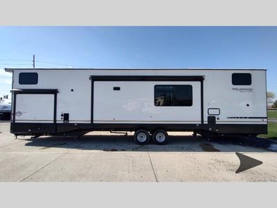 2025 Forest River RV Wildwood Grand Lodge - Photo 11