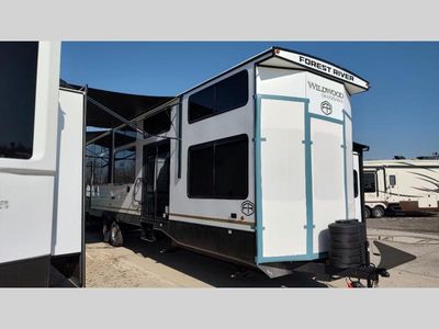 2025 Forest River RV Wildwood Grand Lodge - Photo 3