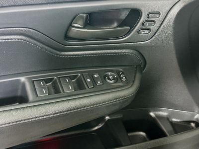 2025 Honda Odyssey - Photo 14