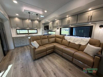 2026 Brinkley Model Z — photo 9 view