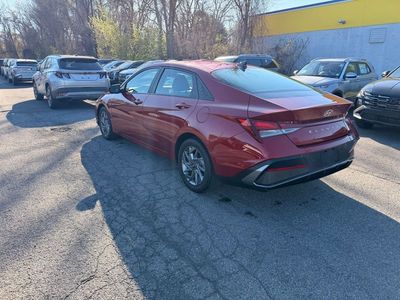 2024 Hyundai Elantra SEL - Photo 7