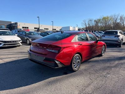 2024 Hyundai Elantra SEL - Photo 5