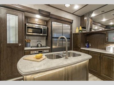 2020 Grand Design Solitude - Photo 5
